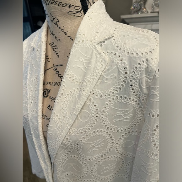 🆕 Karl Lagerfeld Paris Cotton Eyelet Two Button Blazer - Picture 7 of 16